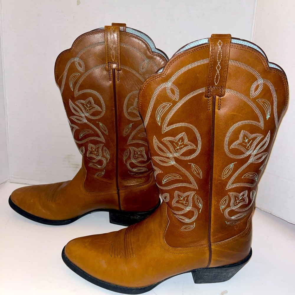 Ariat Women’s Heritage Brown Cowboy Boots Size 8.5B